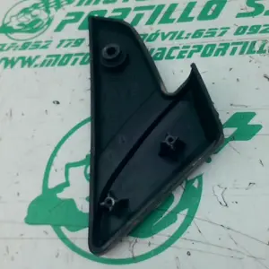 Foto de Reposapies trasero derecho Vespa LX 125 referencia 448-23-47079 foto 3