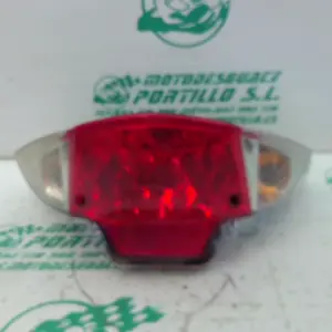 Foto de Piloto trasero Sym SYMPHONY 50 SR referencia 342-24-48813 foto 3