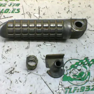 Foto de Reposapies delantero izquierdo Kawasaki ZZR-600 referencia 209-16-24552 foto 2