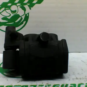 Foto de Pinza de freno delantera derecha Aprilia Sport city 250 inyeccion 09-10 referencia 109-21-39596 foto 7