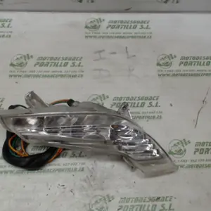 Foto de Intermitente delantero izquierdo Peugeot tweet 125 referencia 419-22-40510 foto 22