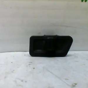 Foto de Interruptor de luz corta Yamaha X MAX 125 referencia 304-21-31450 foto 3