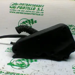 Foto de Caja de filtro Vespa Lx50 4T referencia 336-19-24521 foto 6