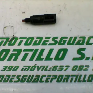 Foto de Sensor de freno trasero Piaggio X8 200 referencia 264-18-18410 foto 2