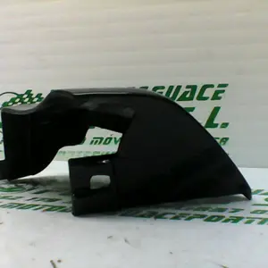Foto de Embellecedor de chasis Vespa LX 50 2T referencia 321-20-28515 foto 2