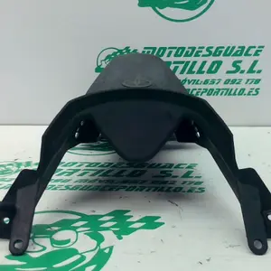 Foto de Portamatricula Yamaha Xenter 125 referencia 446-22-40756 foto 9