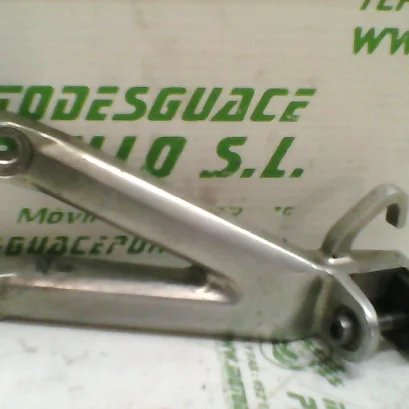 Foto de Estribera trasera izquierda Yamaha R6 referencia 17-18-12322