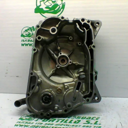 Foto de Tapa de encendido con bomba de agua Suzuki BURGMAN 125 - 15 referencia 179-20-35794