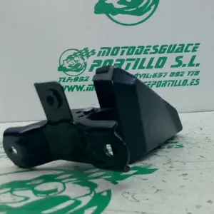 Foto de Reposapies trasero izquierdo Kymco PEOPLE S 125 referencia 369-23-46743 foto 3
