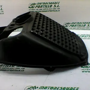 Foto de Protector de radiador Piaggio X8 125 referencia 295-20-37715 foto 5