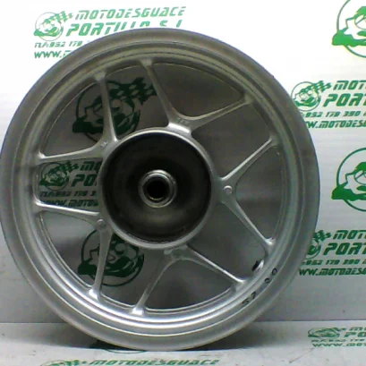 Foto de Llanta trasera Honda SH MODE referencia 413-21-32789