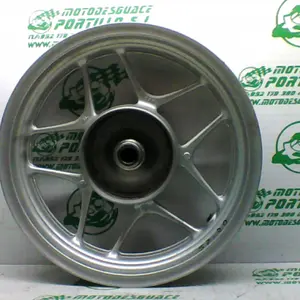 Foto de Llanta trasera Honda SH MODE referencia 413-21-32789