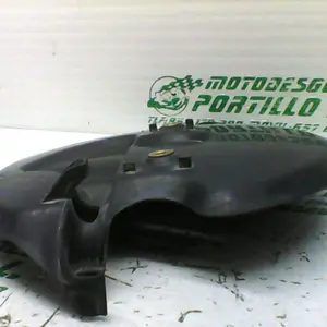 Foto de Guarda polvo Piaggio Typhoon 50 referencia 235-19-24077 foto 2
