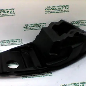 Foto de Porta-casco Kymco Agility city 125 referencia 409-21-32253 foto 2