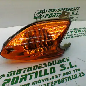 Foto de Intermitente delantero izquierdo Peugeot tweet 125 referencia 419-22-40510 foto 14