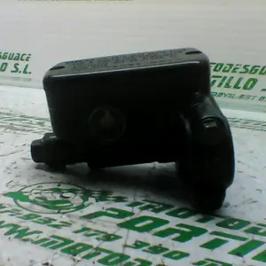 Foto de Bomba de freno delantero Honda PAN EUROPEAN referencia 293-19-25849 foto 4
