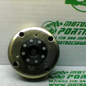 Foto de Plato magnetico Vespa LX 50 2T referencia 321-20-28525 foto 3