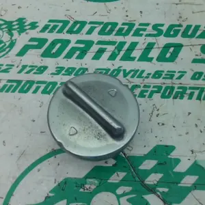 Foto de Tapón de deposito de gasolina Honda FORZA 125 referencia 396-25-49028 foto 2