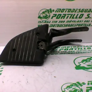 Foto de Estribera trasera derecha con reposapies Honda SH 125 referencia 58-22-33777 foto 2