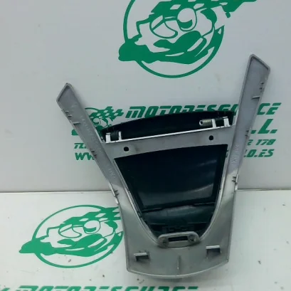 Foto de Puerta de guantera Yamaha Xenter 125 referencia 446-22-40603