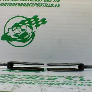 Foto de Tensores de rueda trasera Suzuki GN 250 referencia 152-21-39503 foto 2