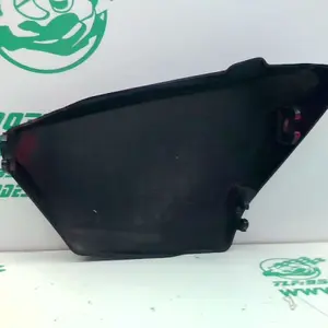 Foto de Carcasa lateral izquierda Yamaha SR-250 referencia 237-21-38883