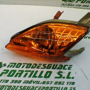 Foto de Intermitente delantero izquierdo Peugeot tweet 125 referencia 419-22-40510 foto 12