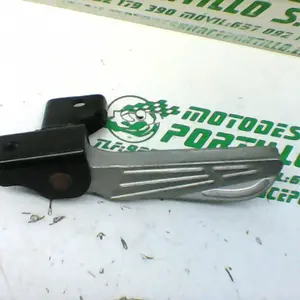 Foto de Reposapies trasero izquierdo Peugeot tweet 125 referencia 67-19-17840 foto 4