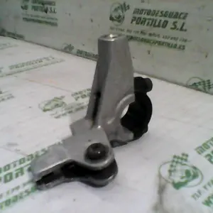 Foto de Soporte de maneta trasera Yamaha Cygnus x 125 referencia 425-21-32177 foto 21