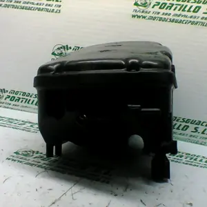 Foto de Caja de filtro Suzuki V Strom 650 referencia 144-19-21146 foto 4