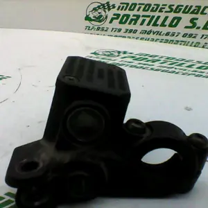 Foto de Bomba de freno trasero Piaggio X8 200 referencia 264-18-18434 foto 3