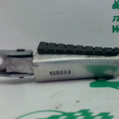 Foto de Estribera trasera izquierda con reposapies Yamaha Virago 535 referencia 437-22-43839