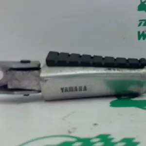 Foto de Estribera trasera izquierda con reposapies Yamaha Virago 535 referencia 437-22-43839