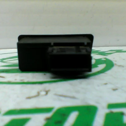 Foto de Interruptor de claxon Honda ARROBA 125 referencia 372-21-38253