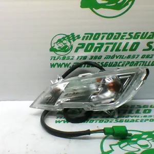 Foto de Intermitente delantero izquierdo Peugeot TWEET 125 15-18 referencia 8-24-47021 foto 2