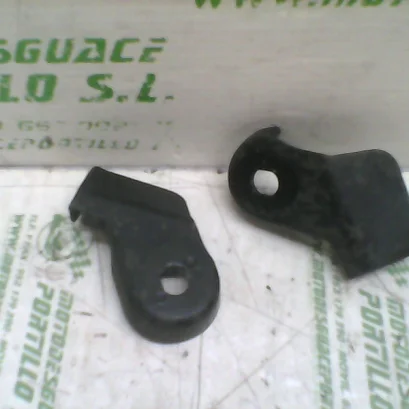 Foto de Soporte de intermitente Suzuki MARAUDER 125I referencia 227-18-15607