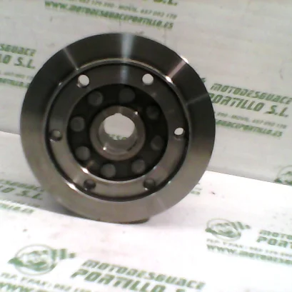 Foto de Plato magnetico Aprilia Sport city 250 inyeccion 09-10 referencia 109-21-39560