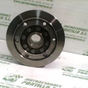 Foto de Plato magnetico Aprilia Sport city 250 inyeccion 09-10 referencia 109-21-39560 foto 1
