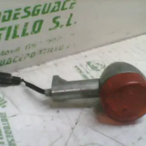 Foto de Intermitente trasero izquierdo Yamaha Why 50 2T referencia 80-21-41813 foto 3
