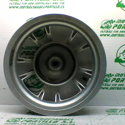 Foto de Llanta trasera Vespa PRIMAVERA 125 ABS referencia 113-22-35000