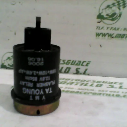 Foto de Rele de intermitencia Yamaha Cygnus x 125 referencia 256-19-22777