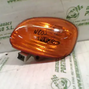 Foto de Intermitente trasero derecho Yamaha Neos 50 referencia 160-18-48955 foto 10