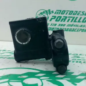 Foto de Bomba de freno delantero Suzuki RV 125 referencia 146-23-44909 foto 6