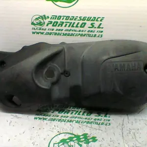 Foto de Embellecedor de tapa cárter Yamaha FLAME 125R 97-00 referencia 57-23-43265 foto 2