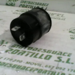 Foto de Rele de intermitencia Sym VS 125 09 referencia 104-17-9099