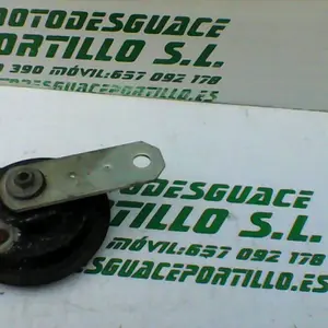 Foto de Claxon Suzuki SIXTEEN 125 referencia 281-18-19651
