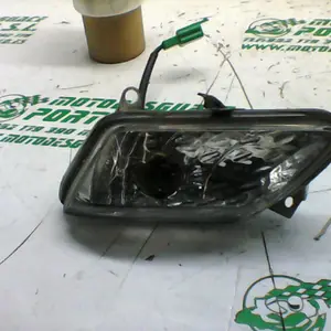 Foto de Intermitente delantero derecho Yamaha XMAX 250 referencia 213-19-37408 foto 2
