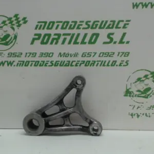 Foto de Soporte de pinza freno trasera Suzuki GS 500 E referencia 290-20-36924 foto 5