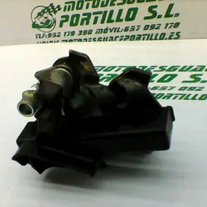 Foto de Cerradura del asiento Honda Pcx 125 referencia 181-23-46215 foto 7