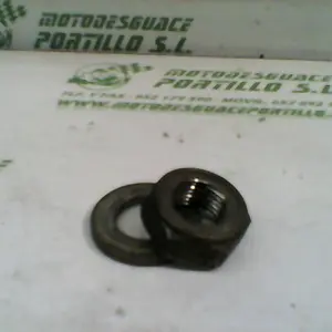Foto de Tuerca de rueda trasera Kymco Agility 125 referencia 93-17-8303
